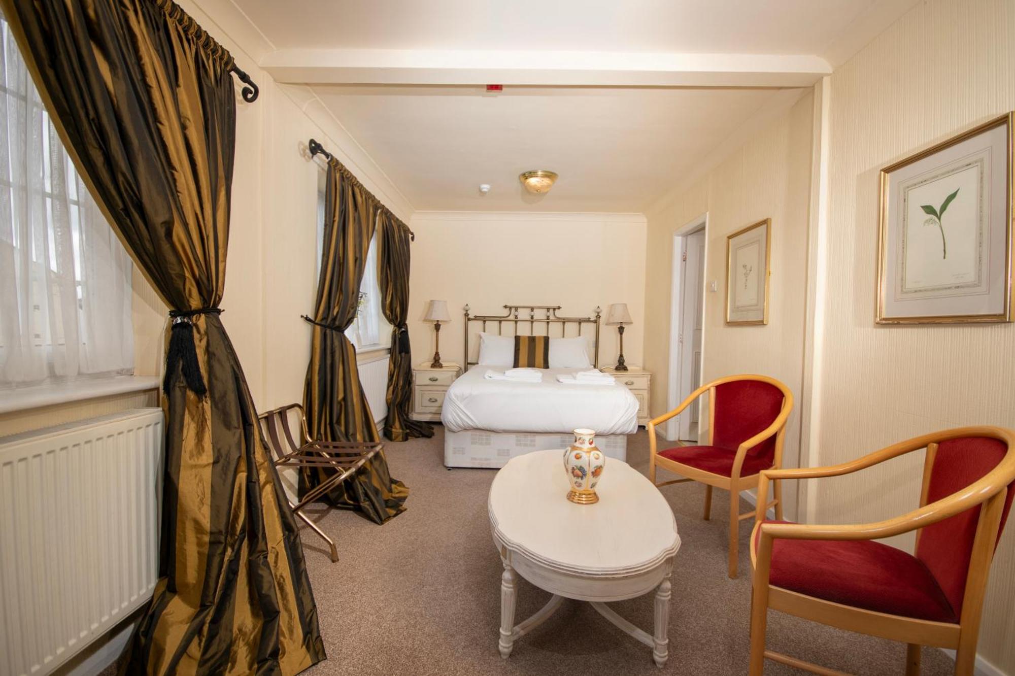 Northop Hall Country House Hotel โมลด์ ภายนอก รูปภาพ